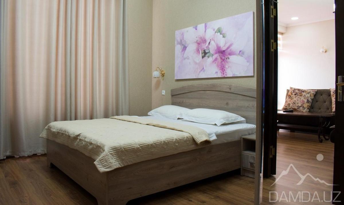 B&B Lake House Hotel Yusufkhona Екстер'єр фото